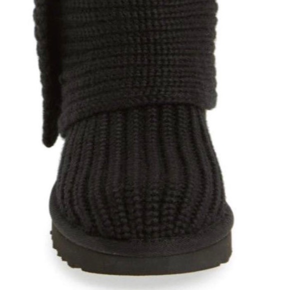 knit Ugg Boots - Picture 2 of 6